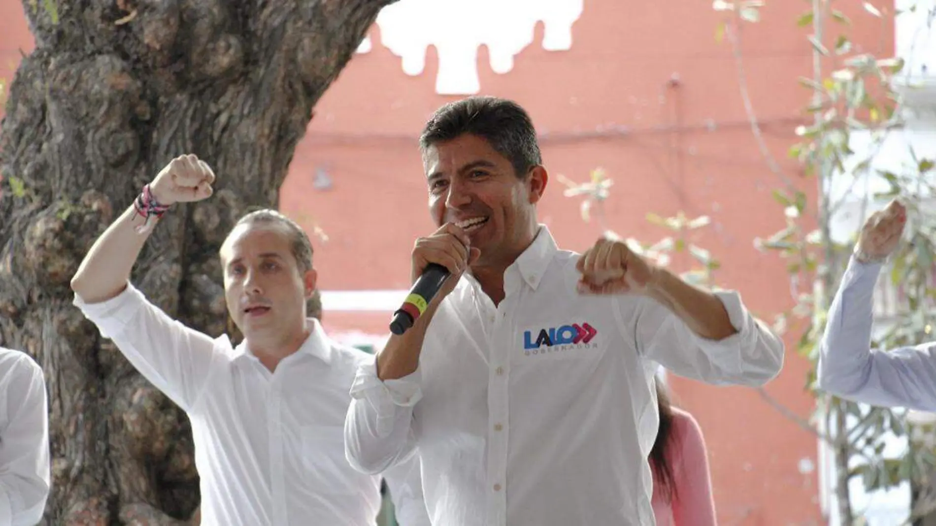 El candidato a la gubernatura de la alianza Mejor Rumbo para Puebla, Eduardo Rivera Pérez